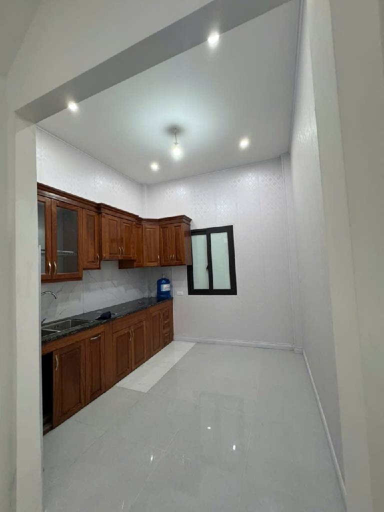 Bán Nhà Đường Chiến Thắng, Ô Tô Cách Nhà 10m, 38M2, Giá Nhỉnh 7 Tỷ, Sỏ Đỏ Đẹp Keng